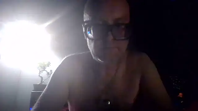 Snapshot of biffboff123 chatting on July 11, 1:41 am biffboff123 online show from July 11, 1:41 am