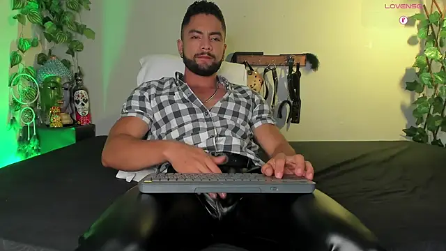 Jaxxon  online show from December 7, 7:54 pm
