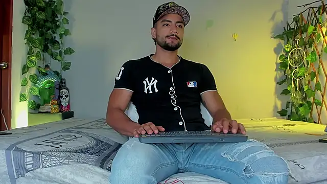 Jaxxon  online show from February 25, 3:49 pm