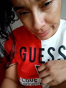 Snapshot of LEIRIS_Y_FRED_01 chatting on November 8, 2:39 pm LEIRIS Y FRED 01 online show from November 8, 2:39 pm