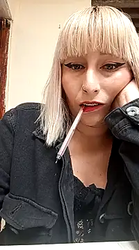 florecita9 online show from December 23, 6:05 pm