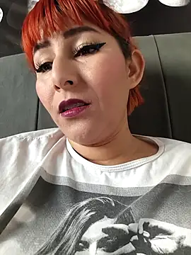 florecita9 online show from November 19, 5:57 pm