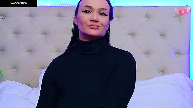 Snapshot of DaliyaArabian chatting on March 5, 12:44 pm DaliyaArabian online show from March 5, 12:44 pm