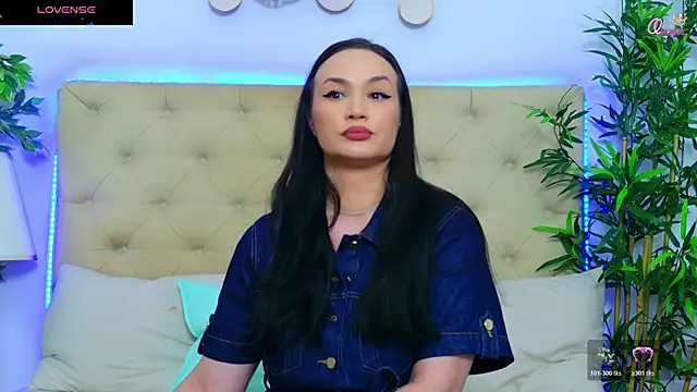 Snapshot of DaliyaArabian chatting on May 27, 12:02 pm DaliyaArabian online show from May 27, 12:02 pm