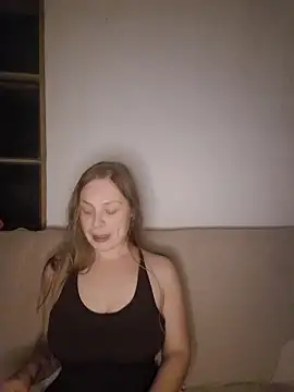 katiestevens online show from October 25, 8:58 pm