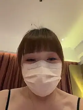 Snapshot of Lucky-Anna001 chatting on May 13, 1:30 pm Lucky-Anna001 online show from May 13, 1:30 pm