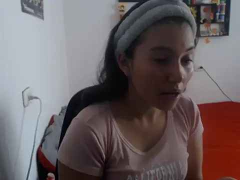 HannaKlein online show from February 6, 7:18 pm