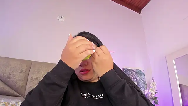 Snapshot of Salomesimos1 chatting on February 5, 1:22 pm Salomesimos1 online show from February 5, 1:22 pm