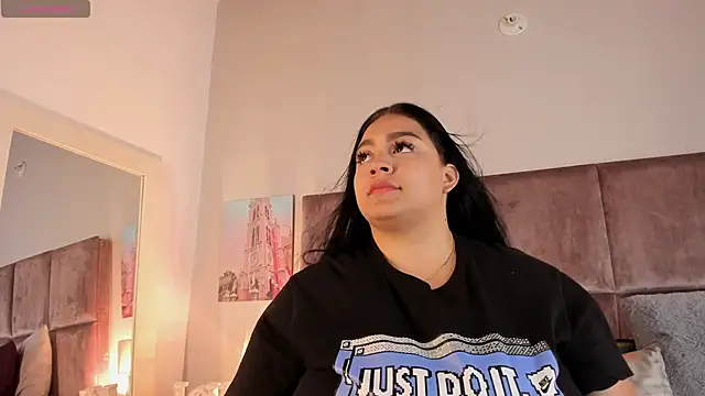 Snapshot of Salomesimos1 chatting on March 21, 11:12 pm Salomesimos1 online show from March 21, 11:12 pm