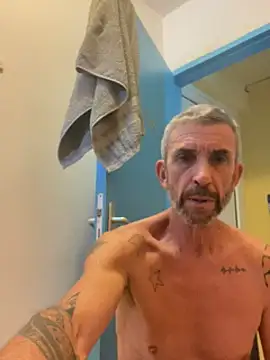 Snapshot of chris_sbh chatting on January 30, 4:13 pm chris sbh online show from January 30, 4:13 pm