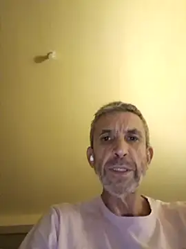 Snapshot of chris_sbh chatting on February 14, 8:05 pm chris sbh online show from February 14, 8:05 pm