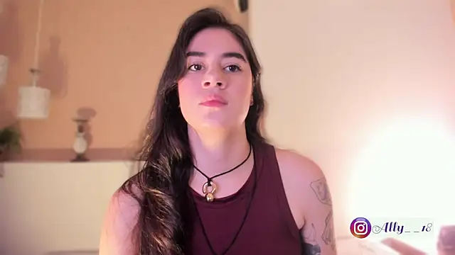 Snapshot of Ally_addams chatting on January 6, 1:31 am Ally addams online show from January 6, 1:31 am