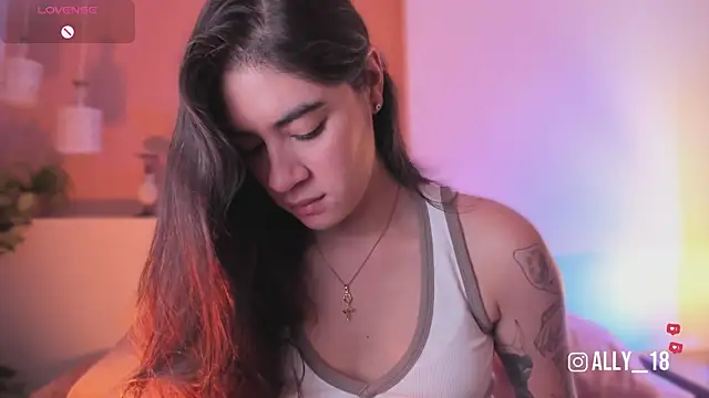 Snapshot of Ally_addams chatting on February 5, 3:55 am Ally addams online show from February 5, 3:55 am