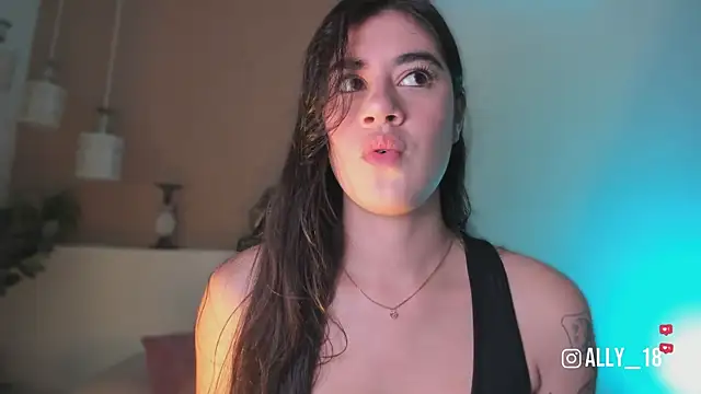 Snapshot of Ally_addams chatting on February 24, 3:37 am Ally addams online show from February 24, 3:37 am