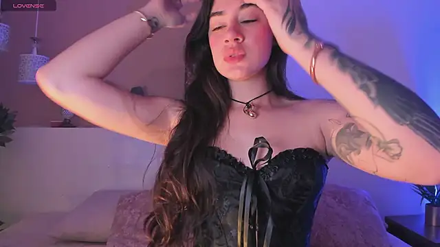 Snapshot of Ally_addams chatting on March 13, 4:19 am Ally addams online show from March 13, 4:19 am