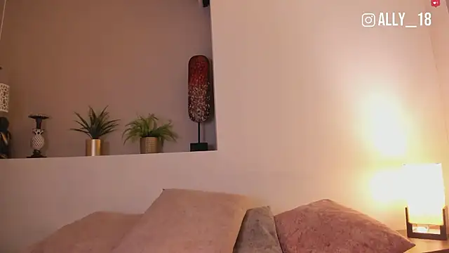 Snapshot of Ally_addams chatting on July 11, 4:37 am Ally addams online show from July 11, 4:37 am