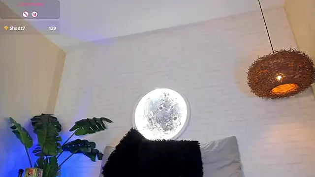 Elise Diamond online show from March 13, 2:38 am