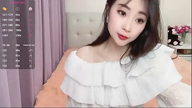 aisha123123 online show from February 24, 2:04 pm