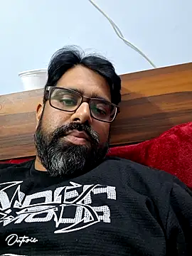 Snapshot of bewolf_17 chatting on December 9, 10:54 am bewolf 17 online show from December 9, 10:54 am