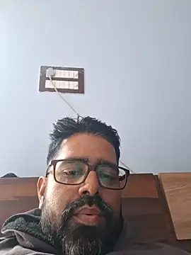 Snapshot of bewolf_17 chatting on January 14, 10:27 am bewolf 17 online show from January 14, 10:27 am