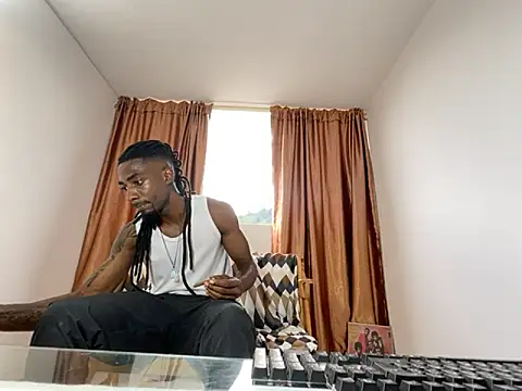 Malkon Big online show from November 10, 9:36 pm