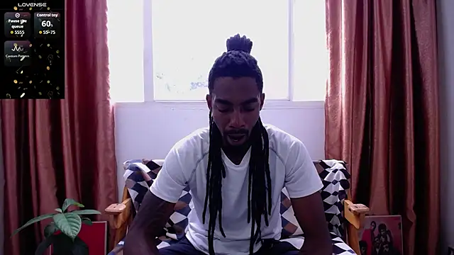 Snapshot of Malkon_Big chatting on May 3, 6:25 pm Malkon Big online show from May 3, 6:25 pm