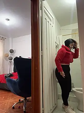 karenlennox1 online show from January 14, 9:20 pm