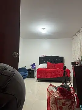 karenlennox1 online show from February 14, 8:27 pm