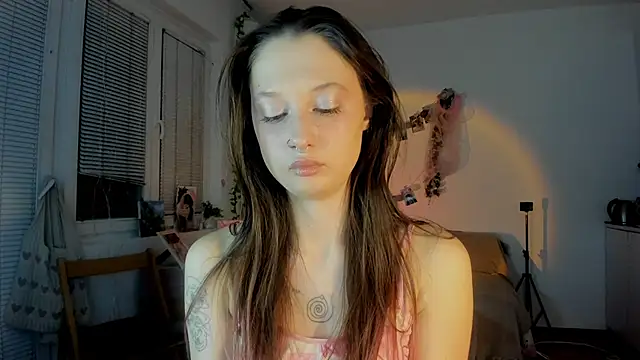 Snapshot of Jenny_darling_love chatting on March 2, 7:02 pm Jenny darling love online show from March 2, 7:02 pm