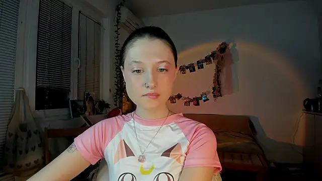 Snapshot of Jenny_darling_love chatting on March 12, 10:07 pm Jenny darling love online show from March 12, 10:07 pm