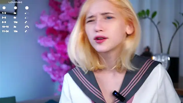 EdlinHargus online show from March 22, 1:11 am