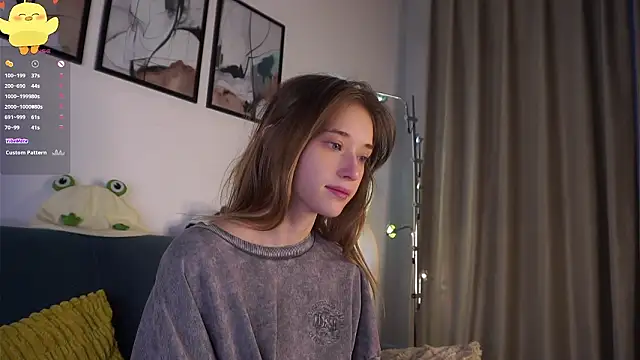 EdlinHargus online show from February 9, 1:31 am