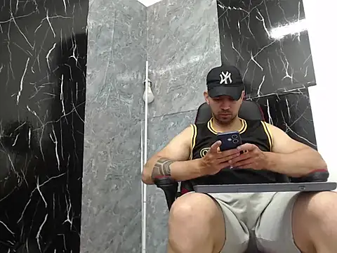 Snapshot of MrJayRave chatting on July 25, 1:52 pm MrJayRave online show from July 25, 1:52 pm