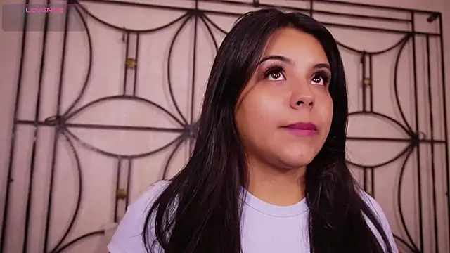 Sophia wilsonn  online show from December 3, 11:08 am