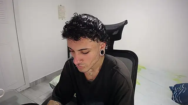 present the magic online show from January 14, 8:14 pm