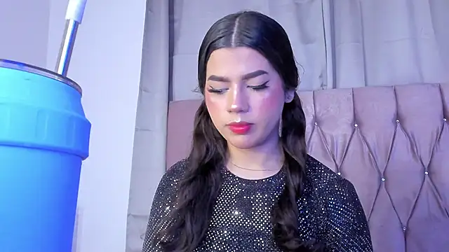 Snapshot of Ashley_piinkk_ chatting on March 20, 12:00 pm Ashley piinkk  online show from March 20, 12:00 pm