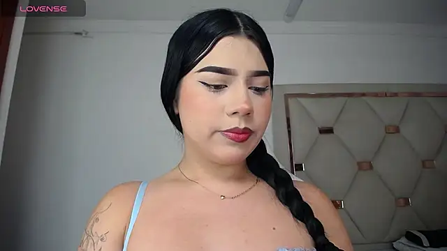 Ashley piinkk  online show from June 14, 5:53 am