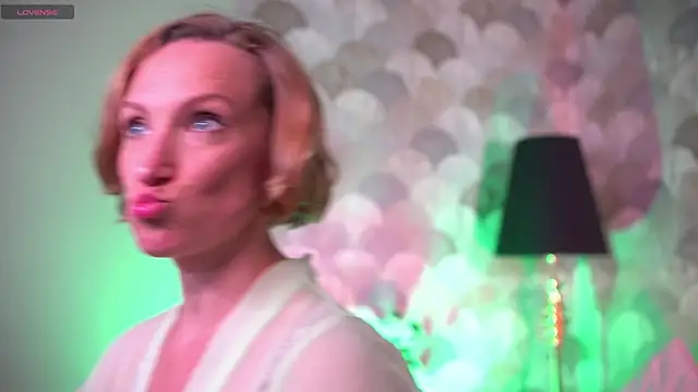 UmaTruewoman online show from December 20, 5:25 am