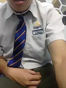 Snapshot of jerryzai chatting on January 1, 7:52 am jerryzai online show from January 1, 7:52 am