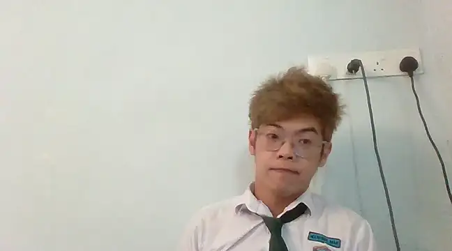 Snapshot of jerryzai chatting on February 15, 8:22 am jerryzai online show from February 15, 8:22 am