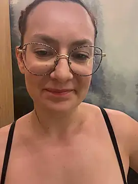 ladoucedu34 online show from July 5, 2:57 pm