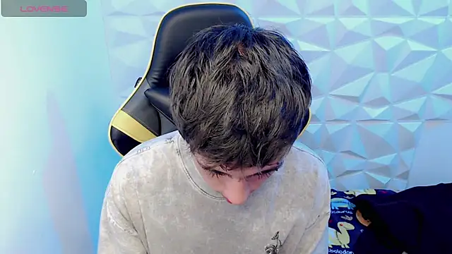 Jake tripp online show from December 31, 4:27 am