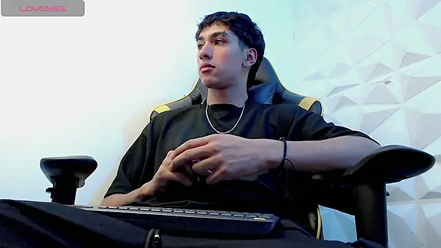 Jake tripp online show from January 4, 3:18 am