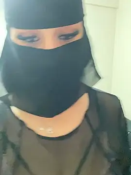 Snapshot of mari_layali chatting on July 12, 8:44 pm mari layali online show from July 12, 8:44 pm