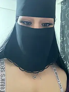 Snapshot of mari_layali chatting on July 19, 12:03 am mari layali online show from July 19, 12:03 am