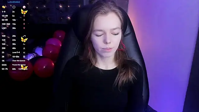 Snapshot of Tina_Tayllor chatting on February 12, 4:11 pm Tina Tayllor online show from February 12, 4:11 pm