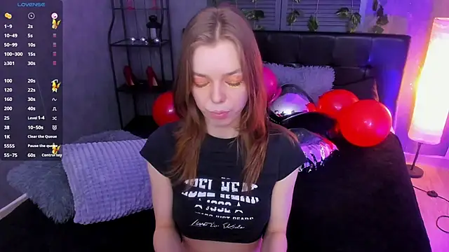 Snapshot of Tina_Tayllor chatting on February 19, 2:34 pm Tina Tayllor online show from February 19, 2:34 pm