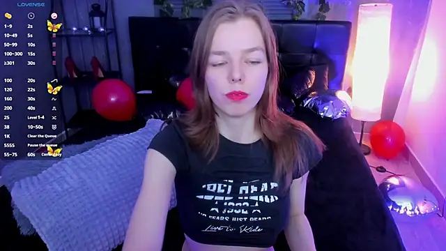 Snapshot of Tina_Tayllor chatting on February 20, 5:29 pm Tina Tayllor online show from February 20, 5:29 pm