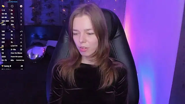 Snapshot of Tina_Tayllor chatting on March 1, 7:04 pm Tina Tayllor online show from March 1, 7:04 pm