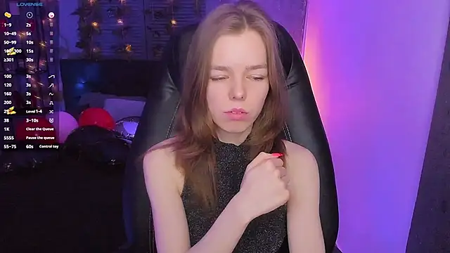 Snapshot of Tina_Tayllor chatting on March 4, 5:03 pm Tina Tayllor online show from March 4, 5:03 pm